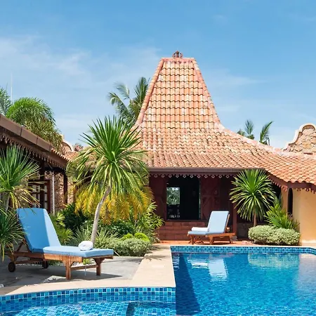 Limasan Villa Langkawi Pantai Cenang  Room photo